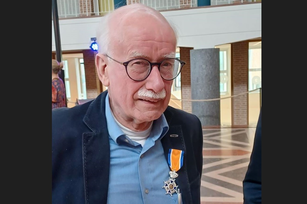 Oud-voorzitter Hans van Dam geridderd